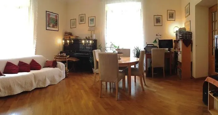 Acomodação com café da manhã  L'appartamento Roma